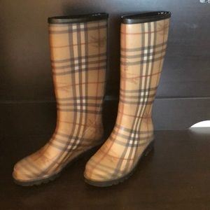 Burberry Rainboots